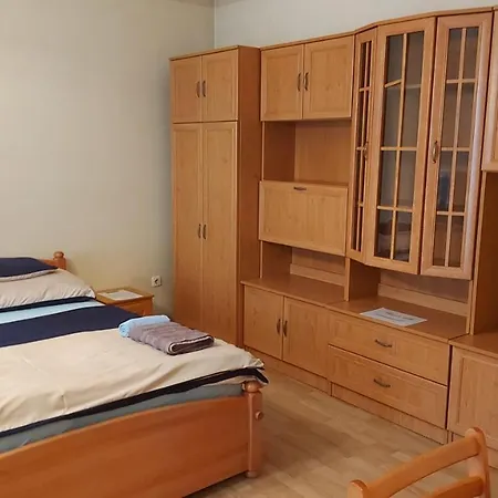 Pero Apartment Debrecen
